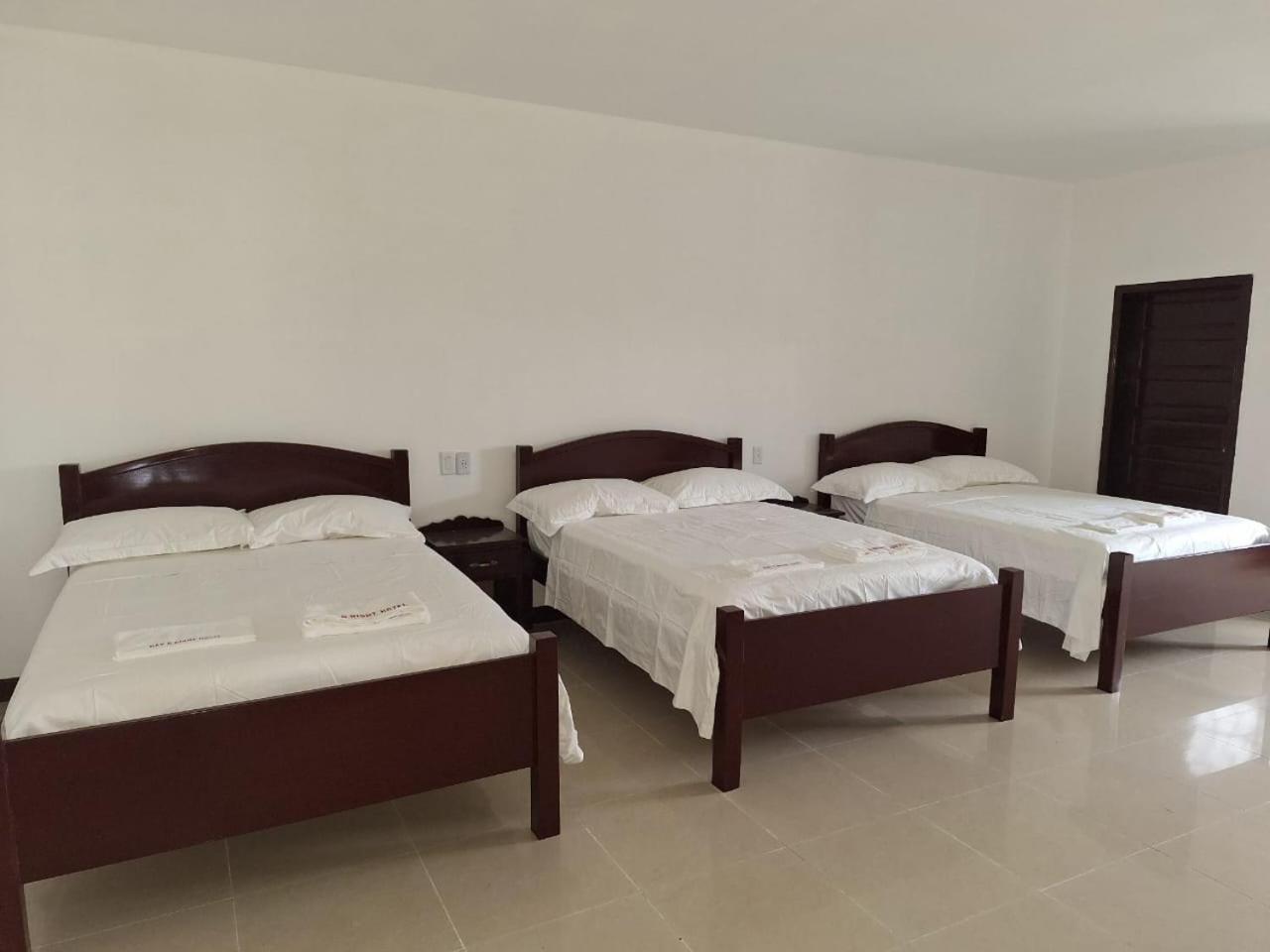 Day And Night Hotel Belmopan Exterior foto