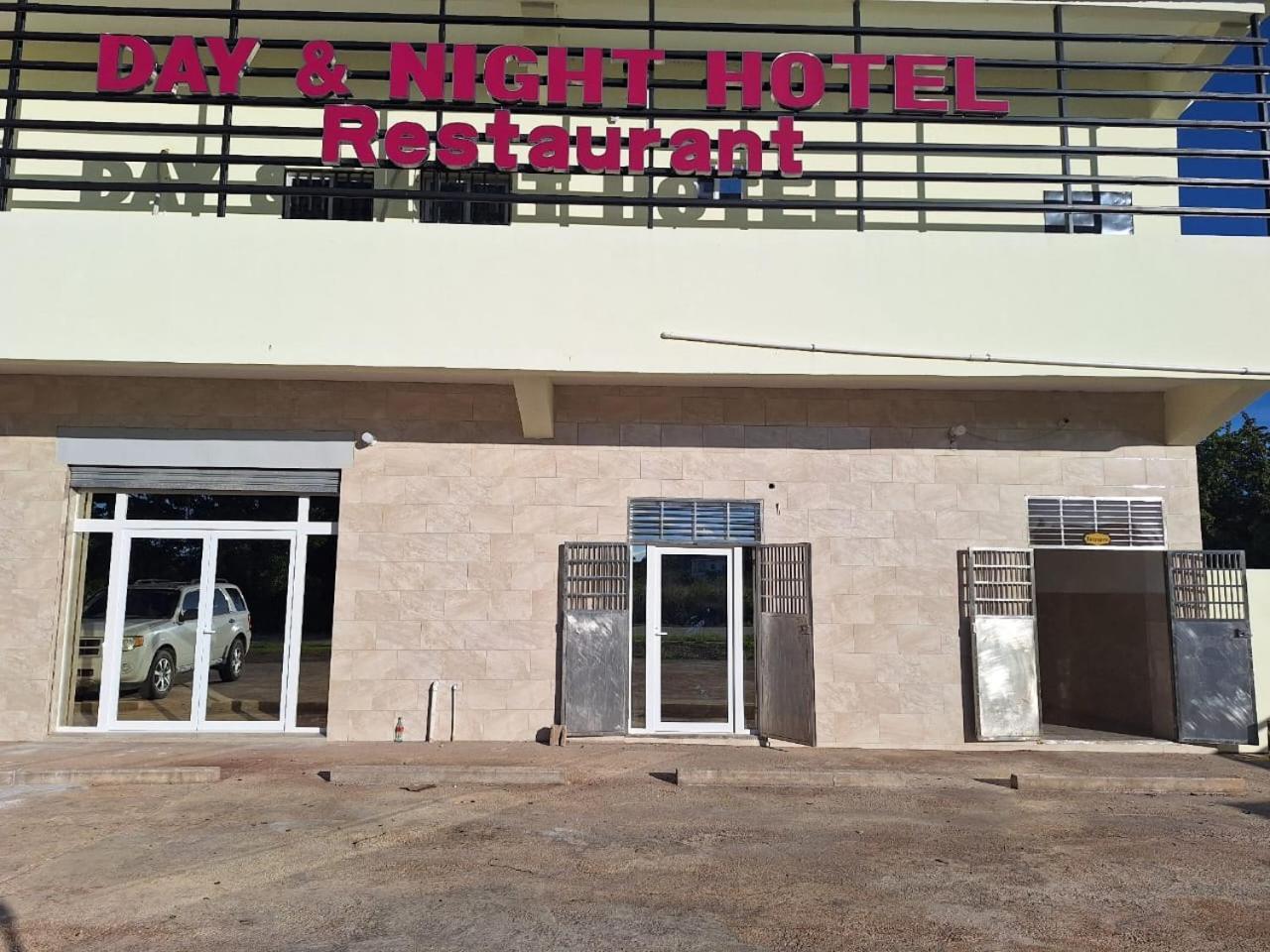 Day And Night Hotel Belmopan Exterior foto