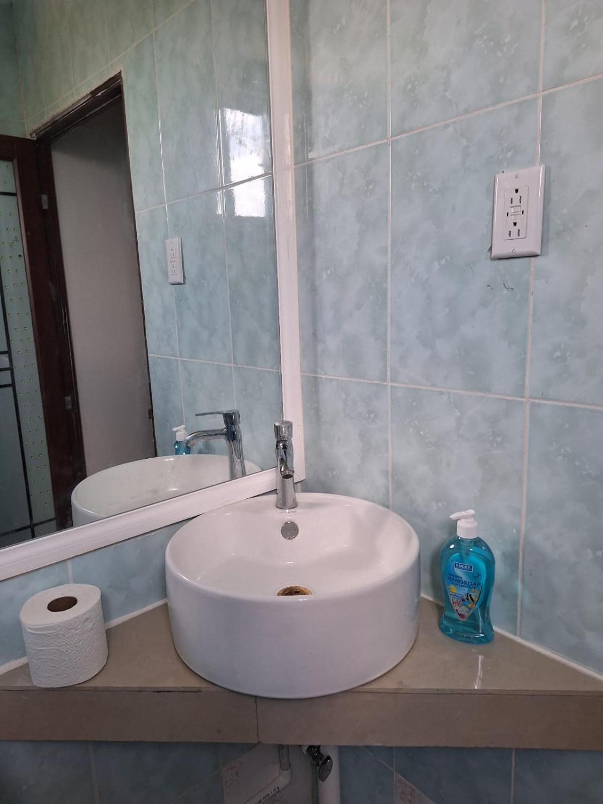 Day And Night Hotel Belmopan Exterior foto